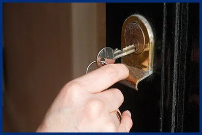 Advantage Locksmith Store Fort Thomas, KY 859-488-1950 - 7-door-unlock